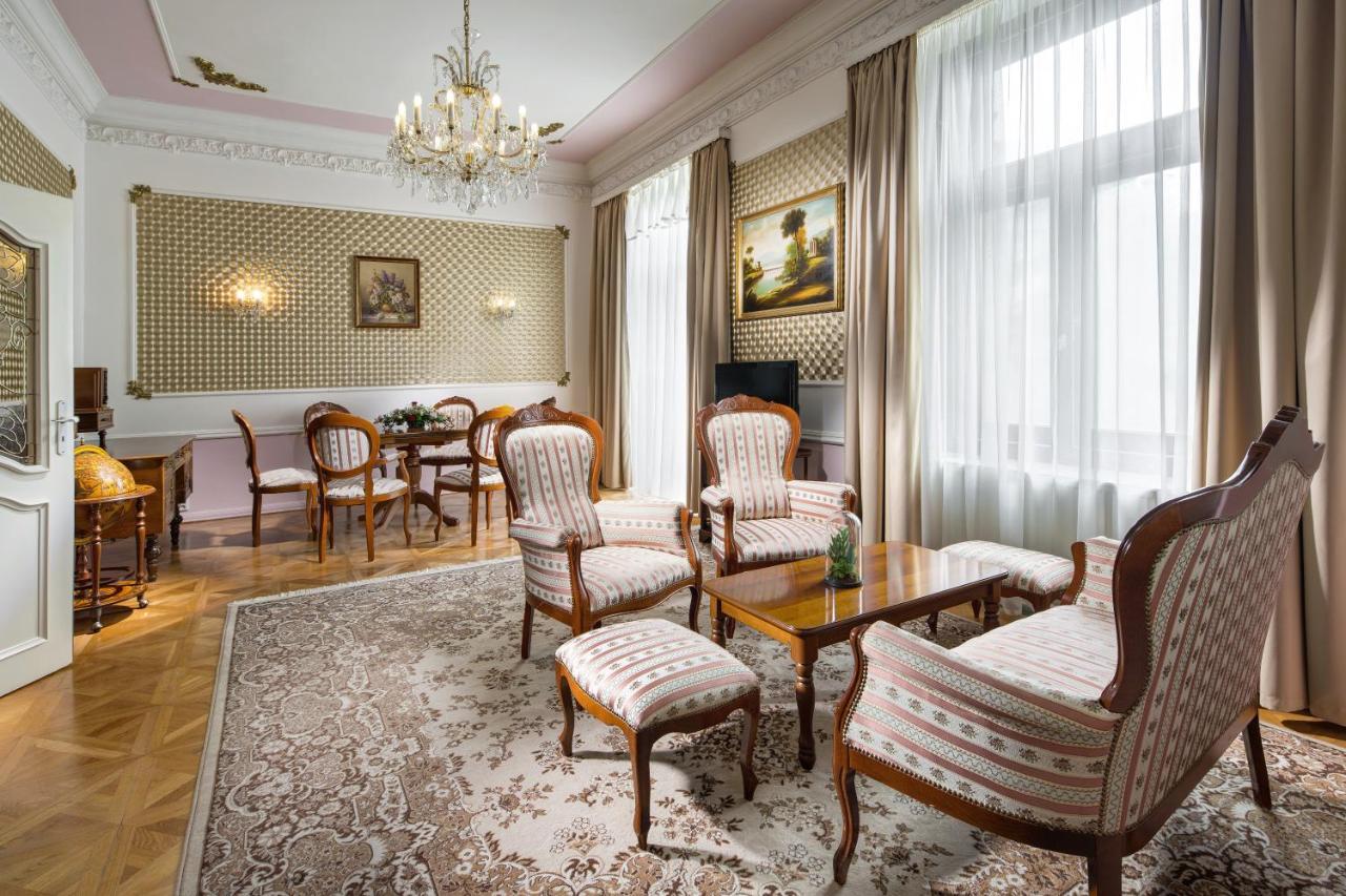 Clarion Grandhotel Zlaty Lev Либерец Екстериор снимка