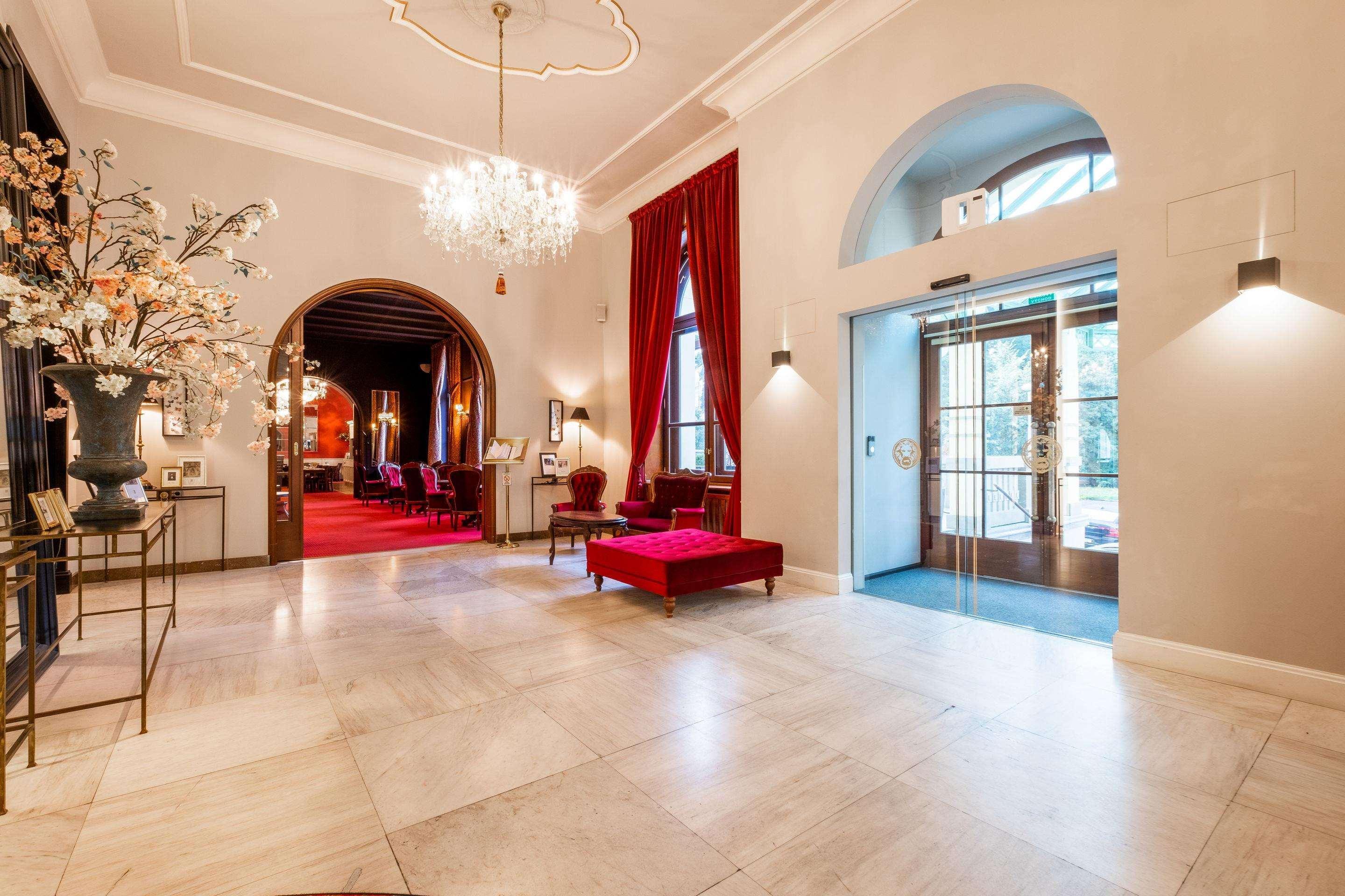 Clarion Grandhotel Zlaty Lev Либерец Екстериор снимка