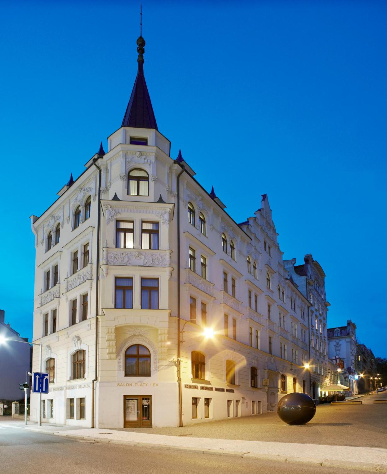 Clarion Grandhotel Zlaty Lev Либерец Екстериор снимка